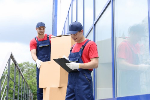 Removal van service for homes and flats in Watford